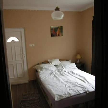 In 19426 Nyaraló Balatonmáriafürdő