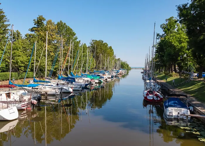 In 19426 * Balatonmáriafürdő